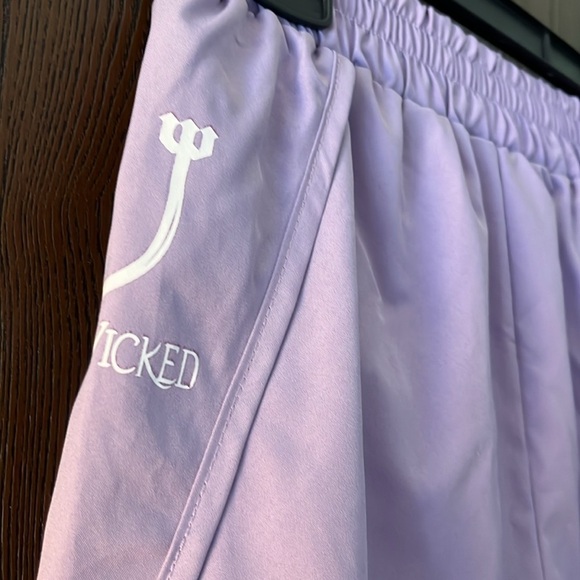 Reel Wicked purple athletic shorts with liner. Size Medium - Picture 3 of 5